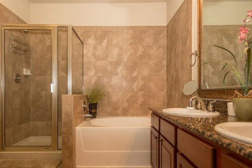 BP432CP Bella Piazza - Two Bedroom Condo - image 3