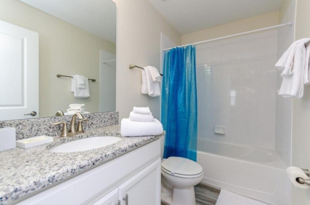 Picture Renting this Beautiful Villa near Disney Champions 6309E - image 6