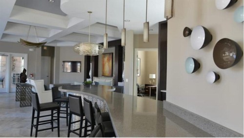 Spacious and Gorgeous Single Home with game room ST5148 - image 3