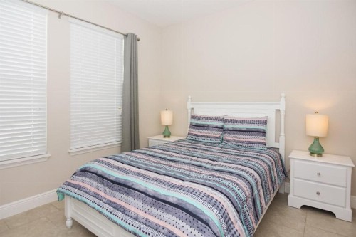 Spacious and Gorgeous Single Home with game room ST5148 - image 7