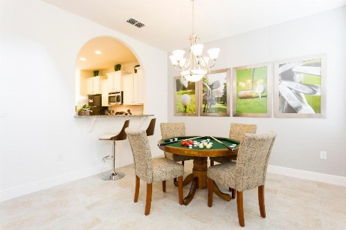Beautiful Vacation Home with private pool and garage ST4328 - image 10