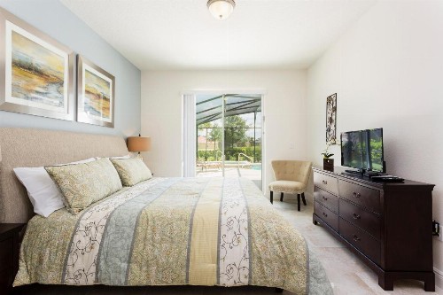 Beautiful Vacation Home with private pool and garage ST4328 - image 12