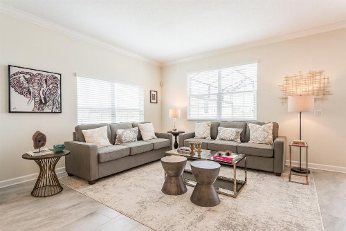Modern and spacious 5 bed home resort - image 10