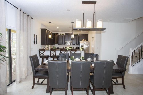 Stunning 6 bedrooms home at Champions Gate - image 11