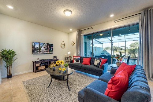 Brand new 5 bedroom villa at Solterra - image 11
