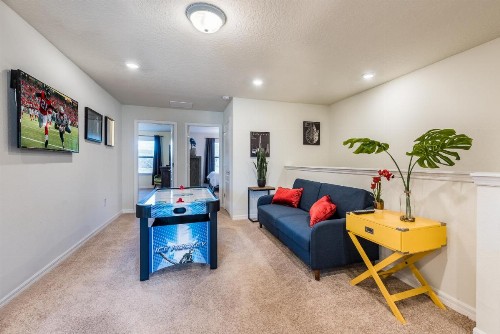 Brand new 5 bedroom villa at Solterra - image 7