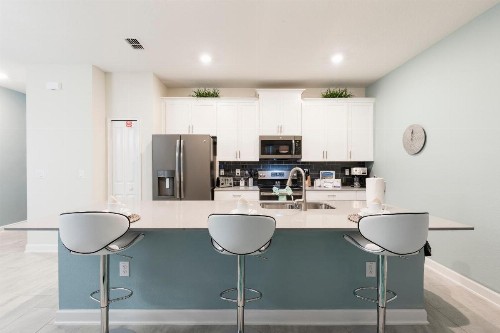 Luxury 4 bedrooms villa at Champions Gate - image 8