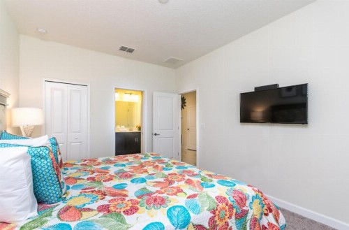 Engaged Your Dream vacation in Champion Gates Large 8 Bedroom Home - image 11