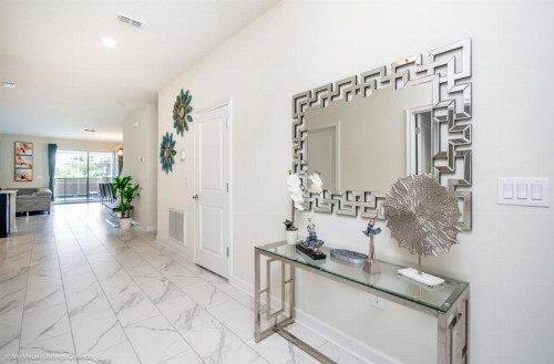 Engaged Your Dream vacation in Champion Gates Large 8 Bedroom Home - image 1