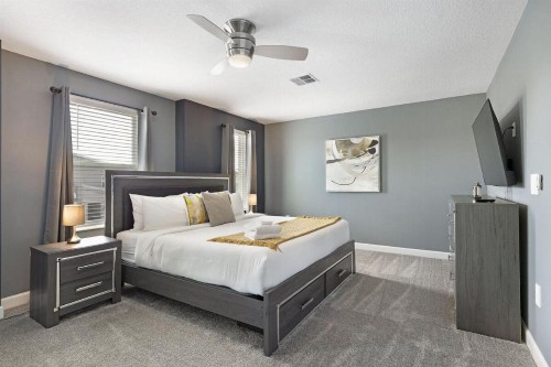 Short Distance Large 8 Bedroom Pool Homes Located in Champion Gates Water Park Resort - image 14