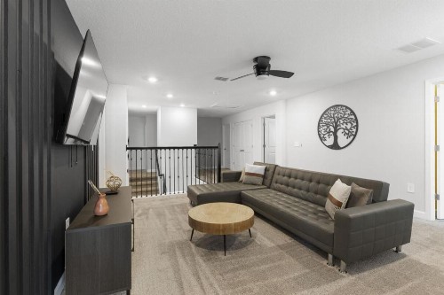 Short Distance Large 8 Bedroom Pool Homes Located in Champion Gates Water Park Resort - image 17