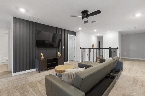 Short Distance Large 8 Bedroom Pool Homes Located in Champion Gates Water Park Resort - image 18
