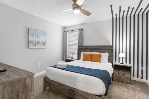 Short Distance Large 8 Bedroom Pool Homes Located in Champion Gates Water Park Resort - image 26