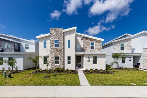 Short Distance Large 8 Bedroom Pool Homes Located in Champion Gates Water Park Resort - image 41