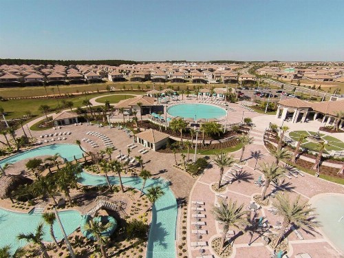 Short Distance Large 8 Bedroom Pool Homes Located in Champion Gates Water Park Resort - image 46