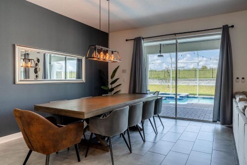 Short Distance Large 8 Bedroom Pool Homes Located in Champion Gates Water Park Resort - image 7
