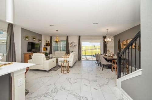 Live the Magic of Champion Gates 8 BD Sleep Up to 19 people - image 2