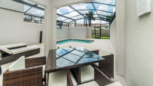 1595 Moon Valley Drive - image 2