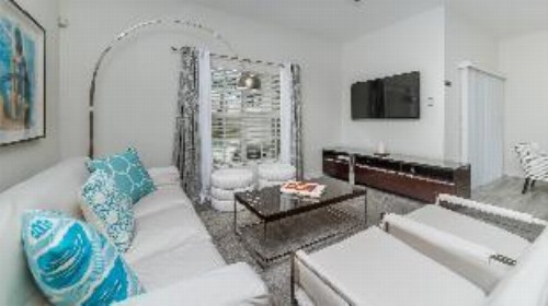 1595 Moon Valley Drive - image 4