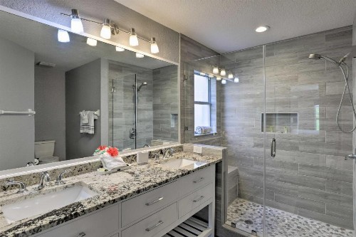 Modern Well-Kept Davenport Home with Pool and Hot Tub! - image 11