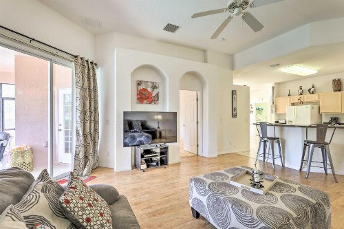 Family-Friendly Escape with Smart TVs and Themed Rooms - image 10
