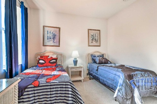Family-Friendly Escape with Smart TVs and Themed Rooms - image 3