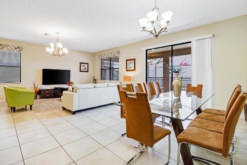 Blue Water Retreat - image 5