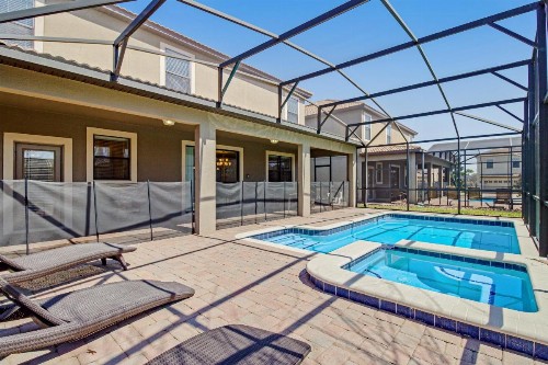 Blue Water Retreat - image 8