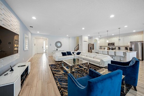 Southern Magnolia Retreat - image 11