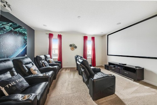 Southern Magnolia Retreat - image 8