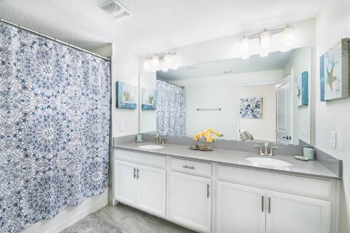 ChampionsGate Townhome Retreat - image 10