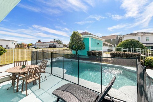 Plunge Paradise - image 7