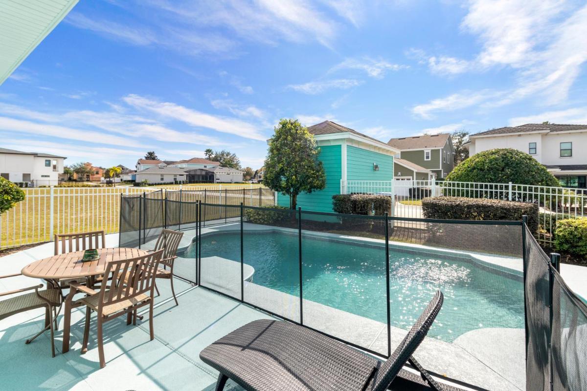 Plunge Paradise - image 7