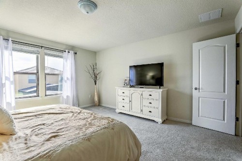Luxe Modern Villa with Heated Pool 12Mi to Disney! - image 6
