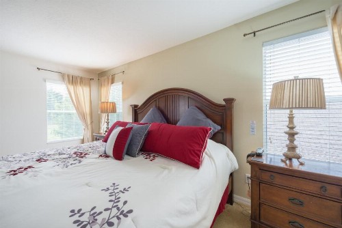 Disney Retreat- 5 bedroom vacation home with 3 seperate living areas a private pool and spa and game room - image 8