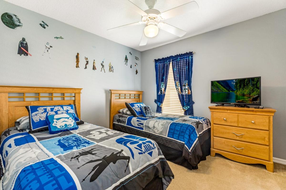 Earlmont Ridge 4 bed vacation home in the Disney area with 2 master suites and a sunny private pool with a large deck - image 7