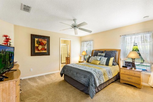 Earlmont Ridge 4 bed vacation home in the Disney area with 2 master suites and a sunny private pool with a large deck - image 8