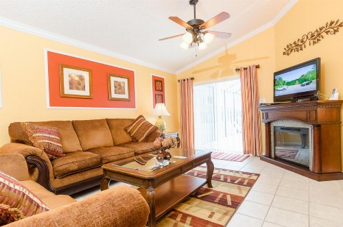 SUPERB FOUR BEDROOM THREE BATHROOM VILLA - image 7