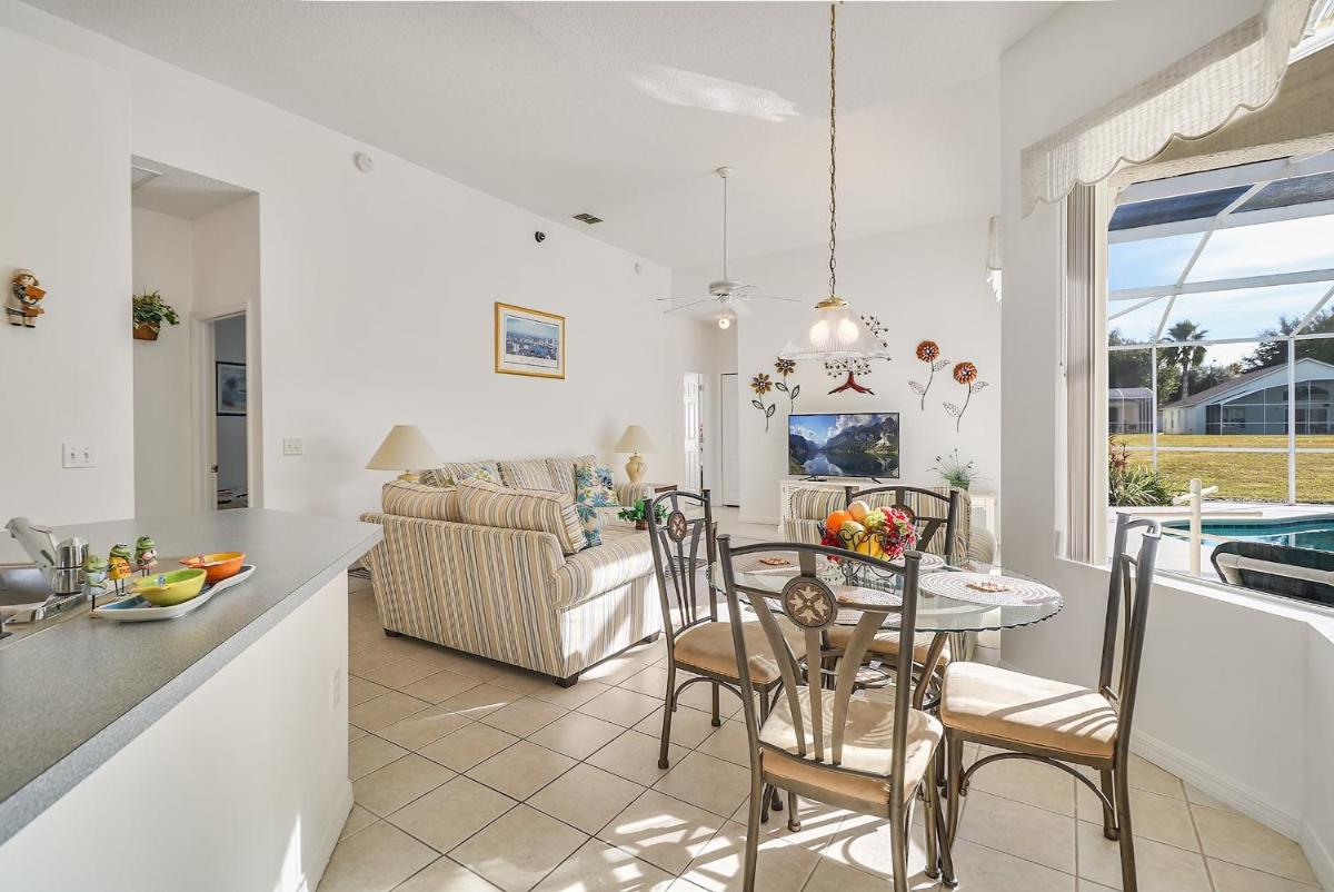 Grand Deluxe 4BD Pool Home near Disney & Universal - image 6