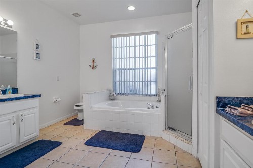 Grand Deluxe 4BD Pool Home near Disney & Universal - image 8