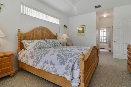 Grand Deluxe 4BD Pool Home near Disney & Universal - image 9