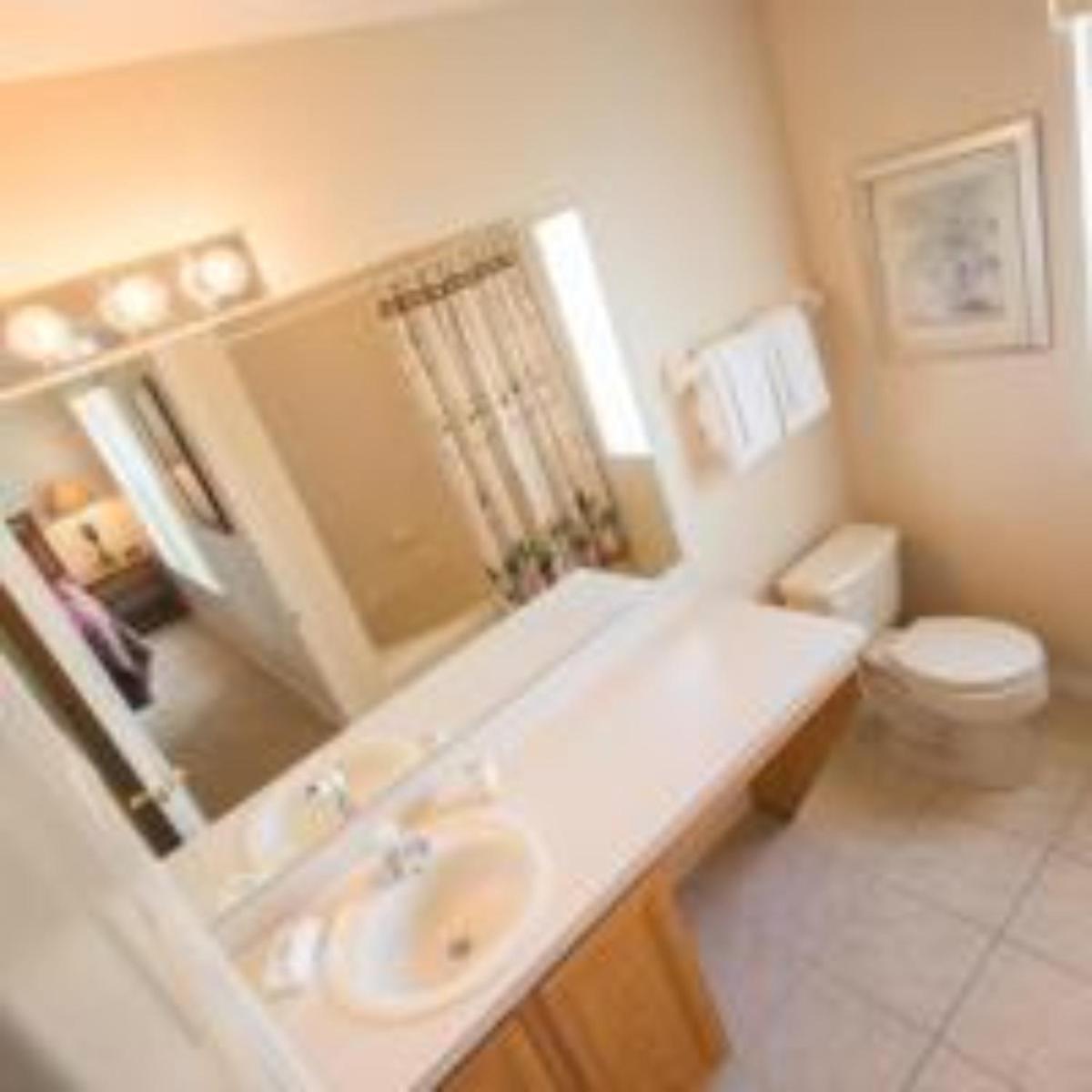 Maria's Regal Palms Townhouse by IPG Florida - image 6
