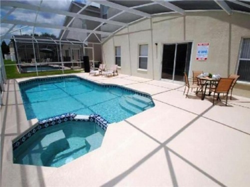 An amazing 5 bedroom house offering a wonderful vacational experience - image 7