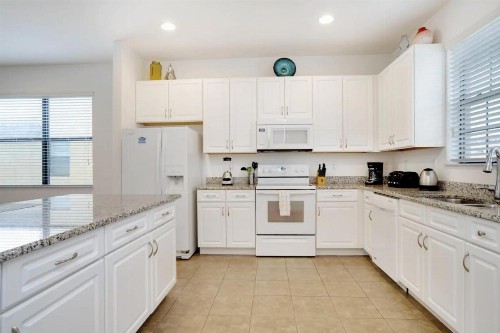 Grand Superior 4BD Pool Home at Disney & Universal - image 9