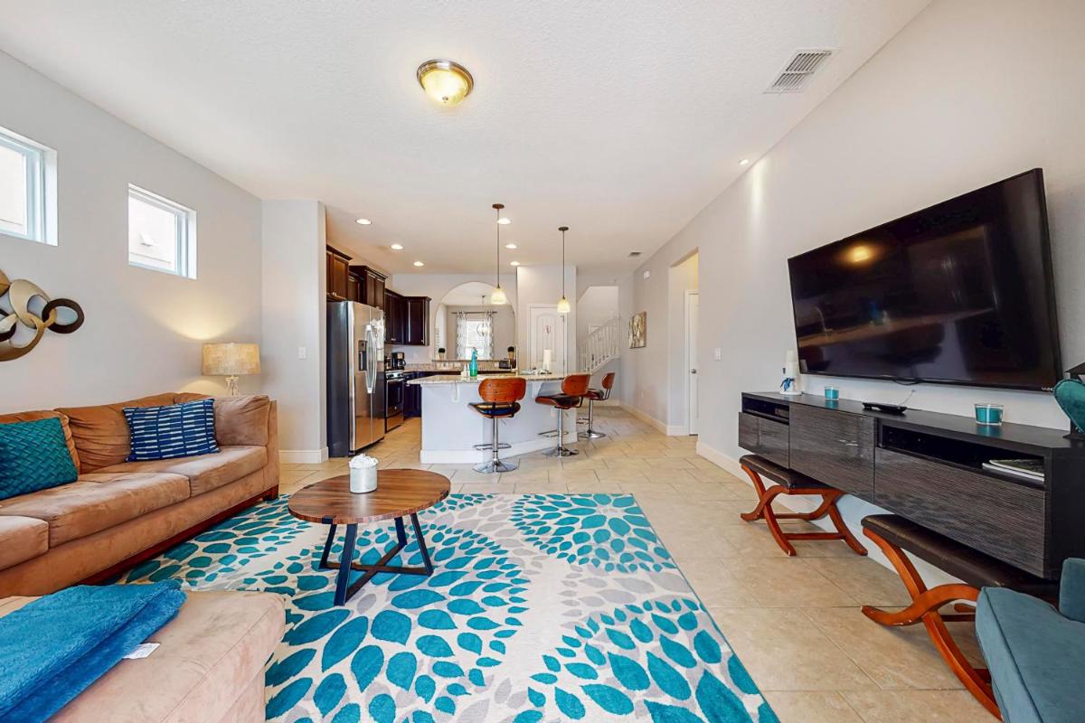 Richard & Sarah's Solterra Resort Vacation Home - image 4