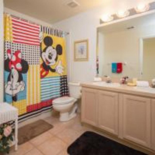 Mike & Christine's West Haven Vacation Home - image 16