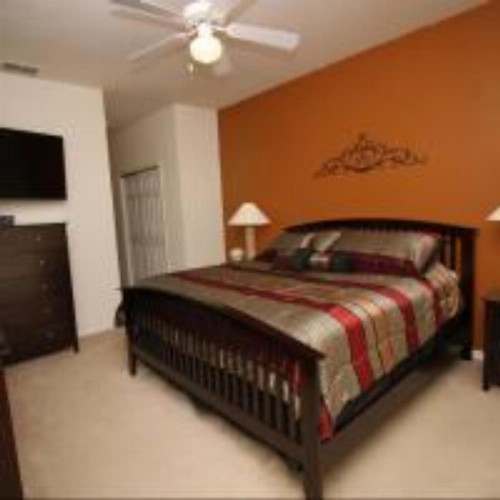Mike & Christine's West Haven Vacation Home - image 2