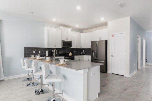 Family Resort - 8BR Mansion - Private Pool BBQ and More! - image 10