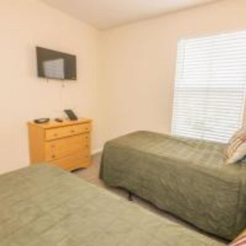 Lynval's Regal Palms Resort Townhome by IPG Florida - image 5