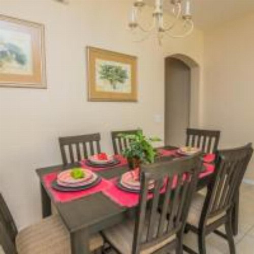 Lynval's Regal Palms Resort Townhome by IPG Florida - image 8